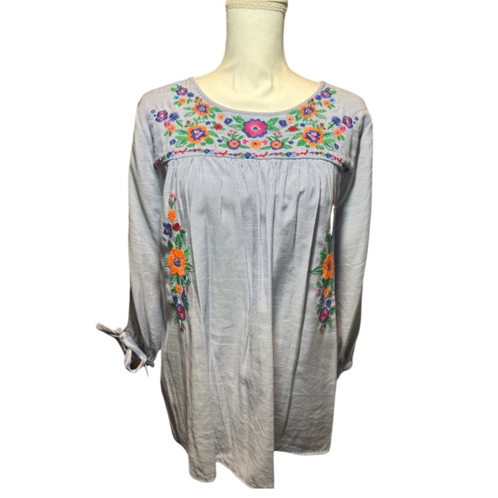 Brand NWT boutique brand embroidered top! ADORABLE!